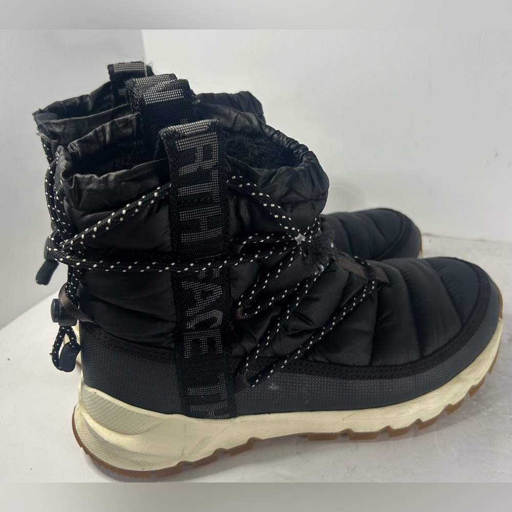 The North Face Thermoball Puffer Boots Womens  7 Excellent Condition Black - Picture 6 of 8